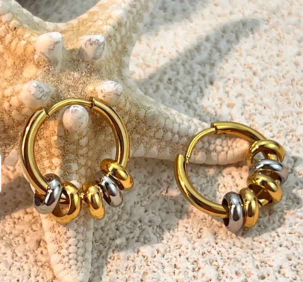 Aurelia Éclat Circle Studs